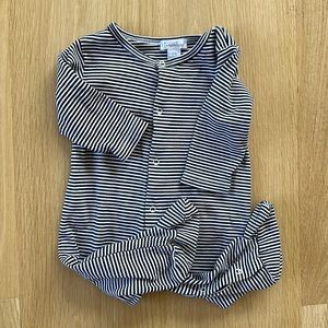 Mint condition kissy kissy one piece in the softest striped cotton! 3-6mths